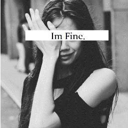 15. Depressed. Self Harmer. Suicidal. Muy gorda para tener un ED. Directioner & Lovatic. Cada dia una sonrisa mas falsa.