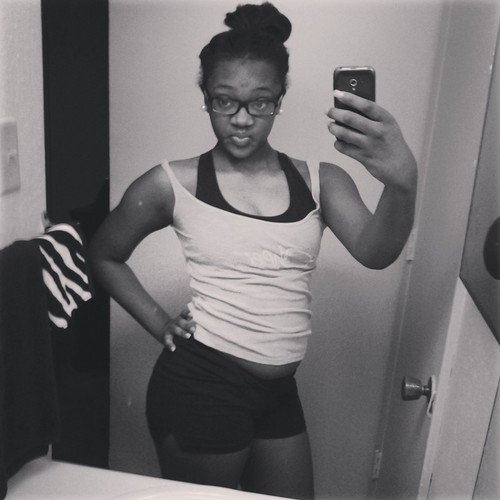 Im kelsey &d I luv tewh eat.My Best Friend/sister is logan we both crazy and luv tewh have fun.♥♥♥