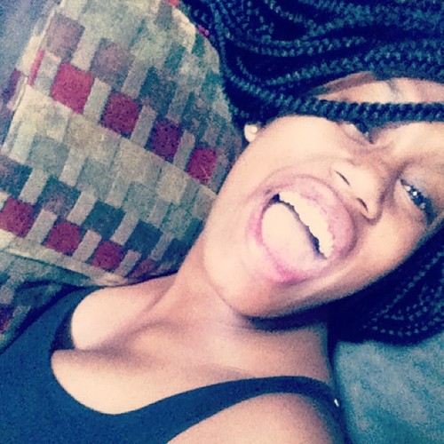 `16O wordS Can't describe Shit about me. So turn my follow button BLUE and I might juSt follow back ツ oan um also BISEXUAL