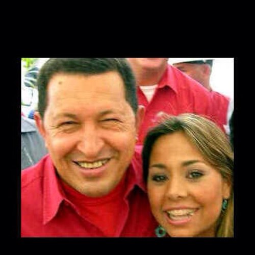 #Periodista #Revolucionaria y #Chavista. Súper Fanática de CHAVEZ y QUE? #laPazesVida