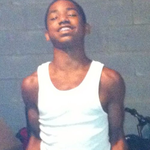 wazzam? hoes cant resist a nigga with a check. follow my shoota @cvnts_