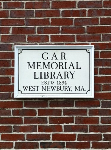 The official twitter of the West Newbury Library | 490 Main Street, West Newbury, MA | Account run by our Teen Service Librarian @Kristen_M_Young