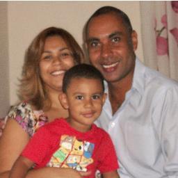 MINHA FAMÍLIA É BENÇÃO DO SENHOR......