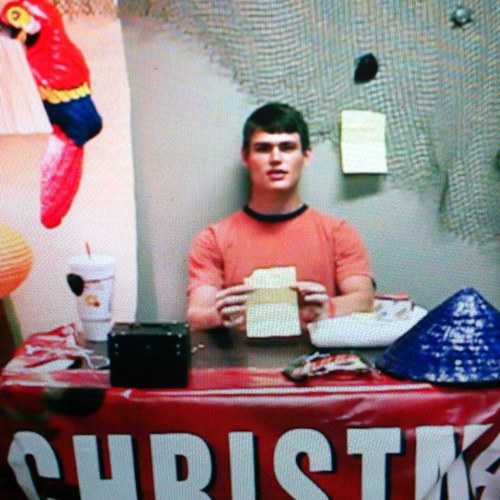 Reah's Mill's student ministry presents; Luke. And his corner. On Twitter. Boom.