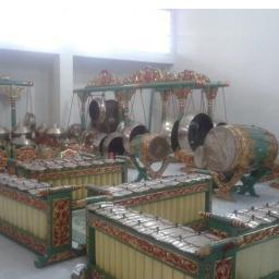 Gamelan lovers community in UGM especially in PKKH. Consist of elderly and youngers. Every Friday exercise at 3.30 PM till finish.