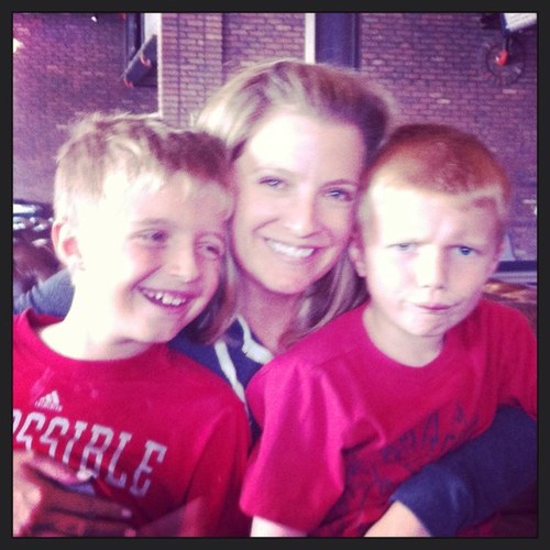 julia_romanow's profile picture. 