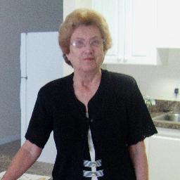 Esposa, madre, abuela, amiga. Junto a mi esposo Santiago Gonzalez, servimos a Dios en el Ministerio Misionero Shalom.