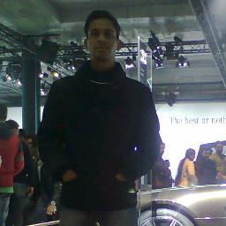A simple guy who loves to live life happily..
