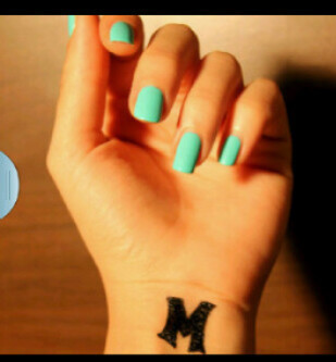 خـﺂطــري بشخــص أگــۆن ﺂنا همـــہ ٱلۆحِيــد ♥ :')