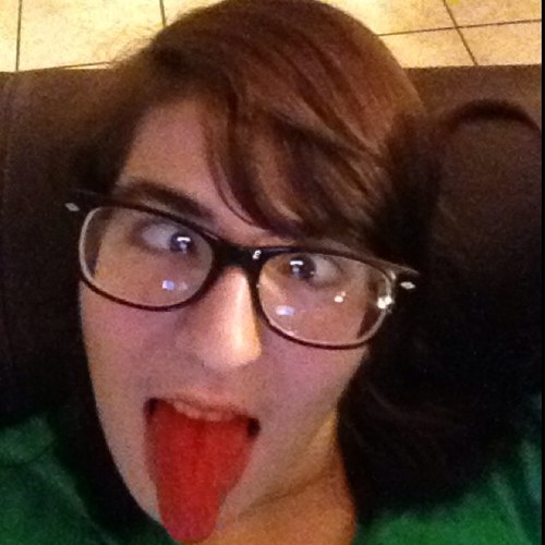 SingingPunk's profile picture. Just a random person who is crazily loud