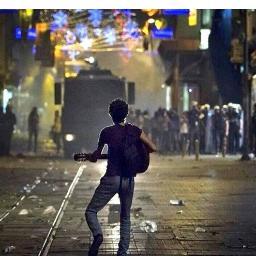 Topuzunu kaçırdığınız kantar, gün gelir sizi de tartar.