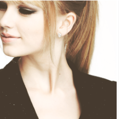 i'm Margheret i'm twenty i'm directioner, harmonizer and swiftie
