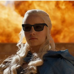 EleanorHurt1's profile picture. 