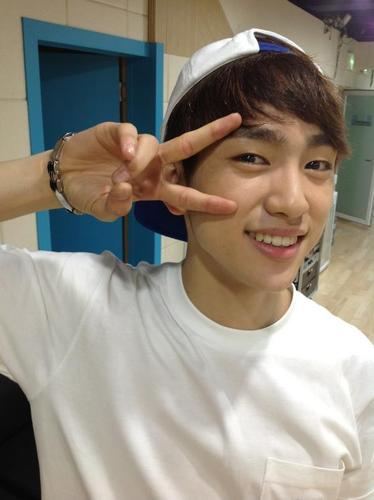JJproject Jr.(ro)bot:) 94line follow back:@ // goodbye:block I'm Not Real!! since 13.5.8