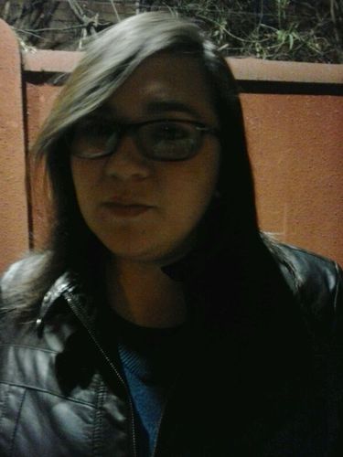 constanzamoon's profile picture. solo soy una loka mas en este mundo al reves.. vivo mi locura y que mejor .. acompañada de mi medicina!!!!!!!