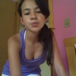 Sorria, mesmo sem motivos. ;3