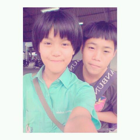ชื่อ ปุ๊กน้ะ. // 
-ที่ระบาย - -
status : รักผัว. 55555#sm. จุ้บ