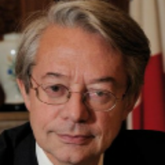 Sénateur honoraire-maire de Compiègne , Président de l'agglomération de la région de Compiègne,
Président de la commission des finances du Sénat.