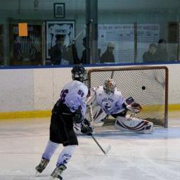 lukepilgrim24's profile picture. loves all the sports out there and any body who do not click that follow button on your right side is messed up. no joke :p