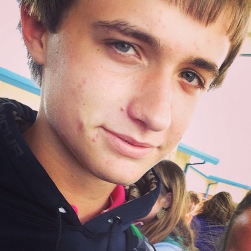 Hey guys, snapchat:sethbroadway kik:seth.broadway17 instagram: @hola_im_seth youtube sethridesabike