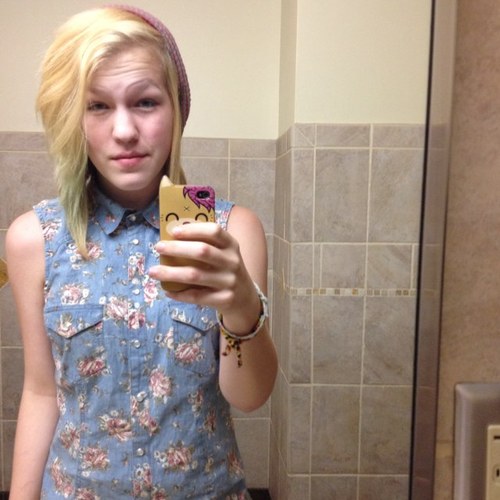 MonsterBunnyLuv's profile picture. Came from my evil lair where i plot things, people annoy me, deathcore is beautiful, 420, Piercer of the Buffalo area, Feel Good Inc.