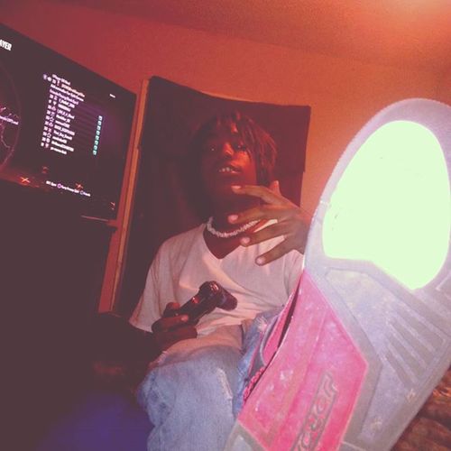 Single | Sagittarius|12/09 |  Follow Me |Ill Follow Back | Jus Mention me           Ya Heard Me Ya Bissh ??