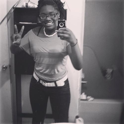 wud up yo ! my  name tasia I aint wid dhet bull shit yo noe ! like bro get real ! Follow me nd ill follow back !#team android #follow baqk !