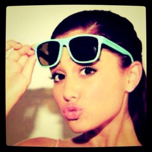Im back. Hehe. Its Cat! I was on Victorious. Now im filming Sam&Cat!! Xoxo.