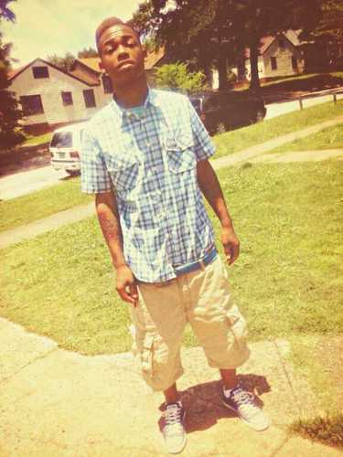 I'm Oh Det Cool Nigga,  I'm so 100,  Friends Aren't Friends Once They lie Once Or always Lied. I'm So Made_NiggaDe103