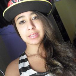 Lembre-se: Quem te ama de verdade nunca vai desistir de você, nunca!*