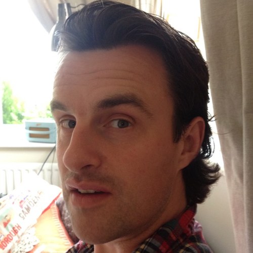 Dad. Estate agent. Former Juice Bar owner. Music enthusiast. Patter Food Football Runner Dogs Beer...Hubby supreme! A.K.A Bobby.