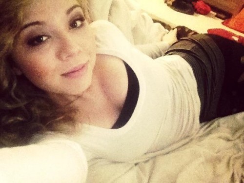 Hey Jennette 'sup?  @FakingDisChick  Bitches this is my Best Friend RP