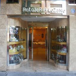 En Avenida de la Constitución 51, Don Benito, Badajoz. 924 81 20 63