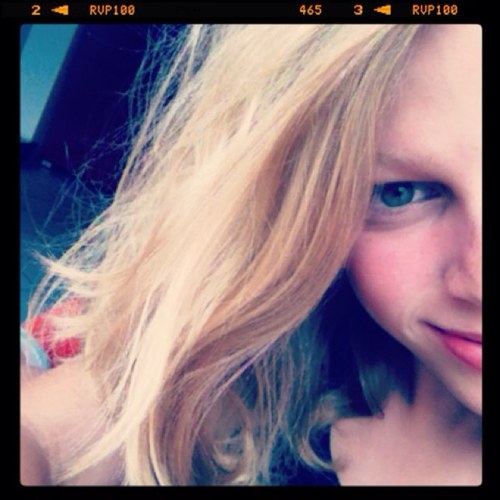 OMG! Vanavond vuurwerk! Jippie...:^|