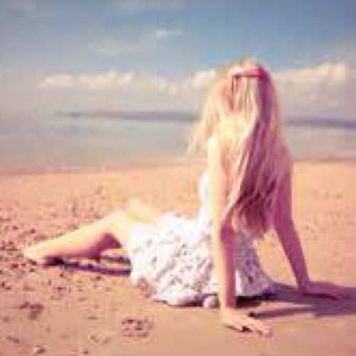 HelloBlondes's profile picture. Blondes do everthing better✌              Follow me please