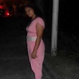 Gosto de curtir as coisas boas da vida sem estres, sem amarguras, gosto de bater papo com amigos, gosto de praia, sair as vezes pra curtir uma churrascaria..