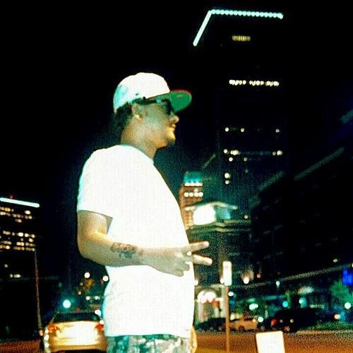 young rich nigga frm da bottom i came up n i cant lose!!!