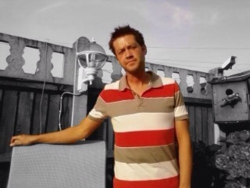 Originally from Harrow, now living by the sea! Footy & Tennis fan