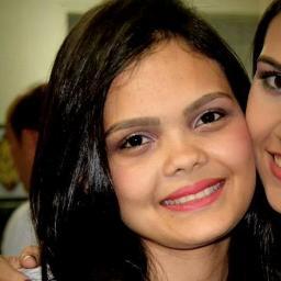 Felicidade não é a ausência de problemas mas a habilidade para lidar com eles.