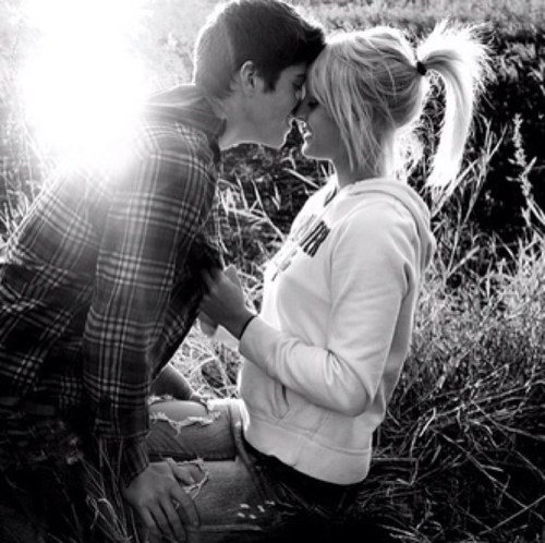 We're teens. With our rooms a mess. Phone in one hand.. and that special someone on our mind. We change, we love, we hurt, we care. But we're still learning.. ♡