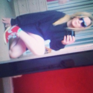 lozzasovereign's profile picture. Got twitter back yay