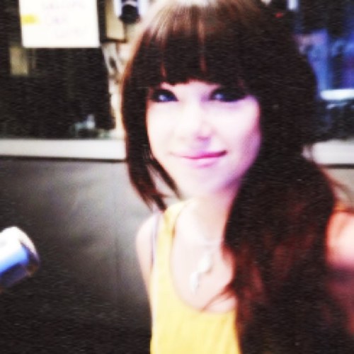 ItsCarlyJepsen's profile picture. //