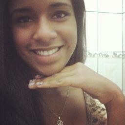 Dos bico e das vadias, intrigas do dia a dia eu tô correndo ♪*

http://t.co/mvERsCRf8R