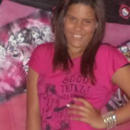 #Viver E ser Feliz E o que importa  Então Seja feliz E esquça os outros e o que eles fazem ####