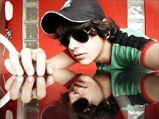 Oi eu sou o powzinho e sou Boylieber and BoyDirectioner and BoyLovatic