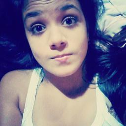 Francine Lima, 16 anos, 03 de setembro. Estudante, interior de SP. Morena, baixinha, dramatica, e muito ciumenta. Apaixonada pela @taylorswift13 *-*
