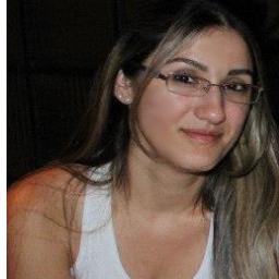 Sou uma menina muito feliz e agradeço a Deus todos os dias por tudo.