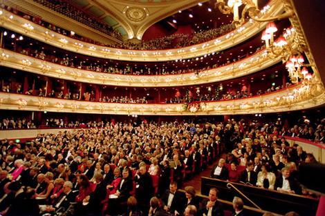 Opera taken seriously. Focused on higlighting the information, opinions, and news that support, strengthen, and further opera and its practitioners.