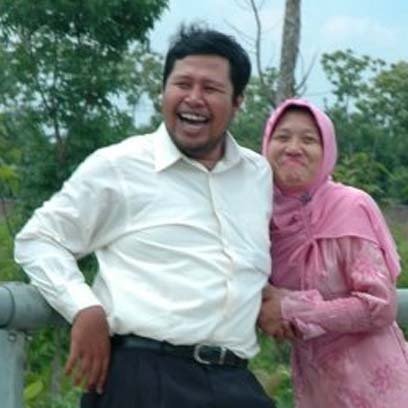 Bisnis merupakan minat dan bakat saya dari dulu, walaupun musti merangkak dari nol