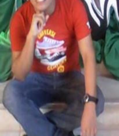 HOLA ME LLAMO BBETO SOY UN CHAVO TRANQUILO ME DEDICO SER ARTISTA Y TENER UNA FAMILIA LINDA GRACIAS